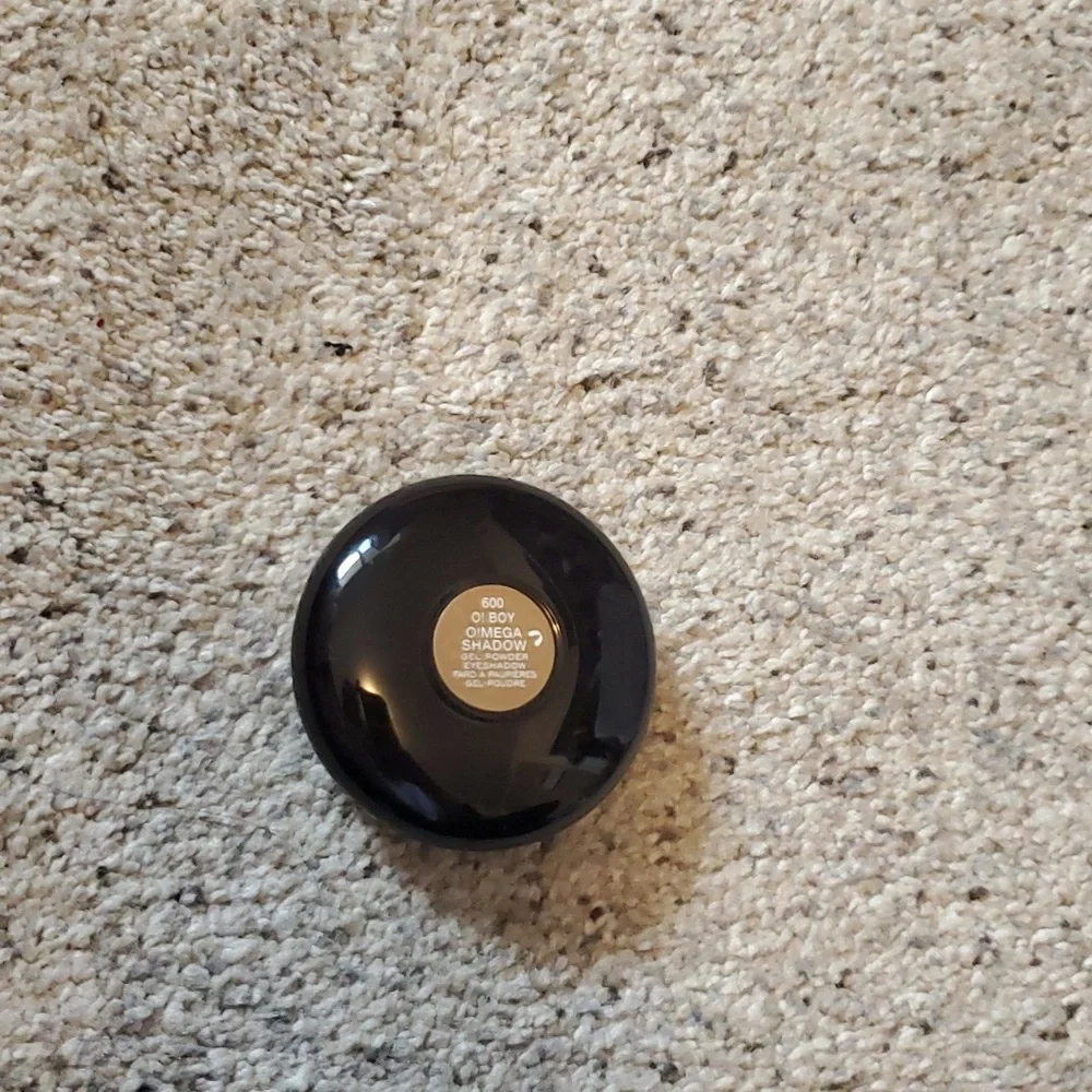 Marc jacobs brown eye shadow